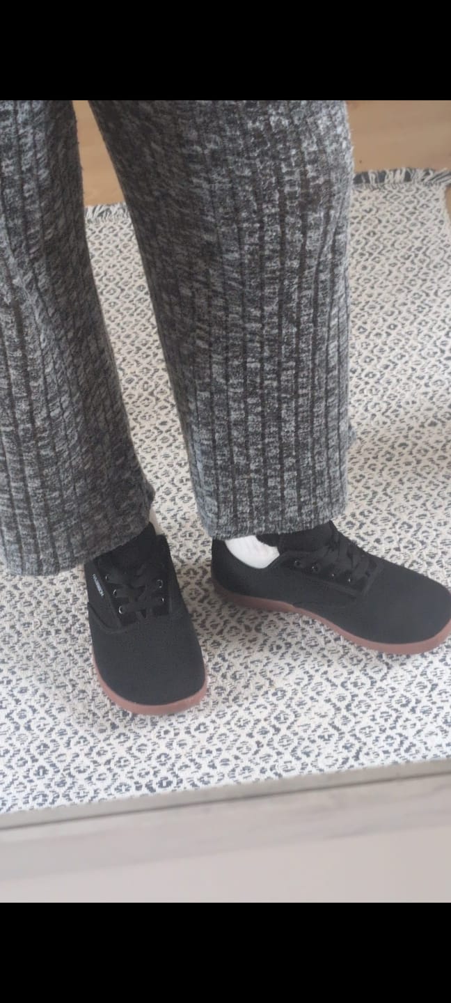 Customer photo review of Yarrow - Barefoot Shoes