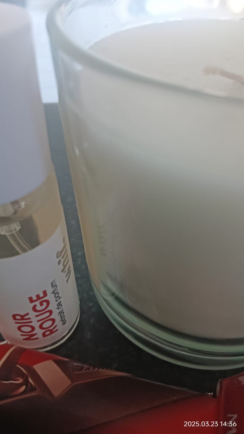 Customer photo review of Noir Rouge
