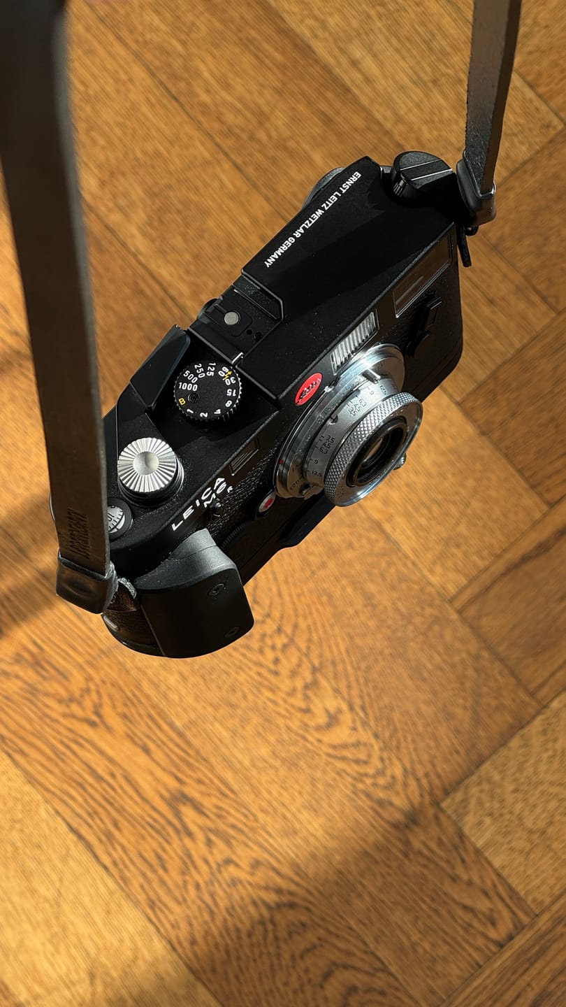 Customer photo review of Air Clicker – Soft Release Button (Titanium)