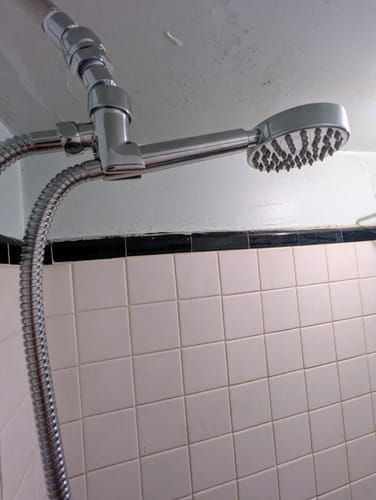 Customer photo review of 1-Spray Handheld Shower Head Set