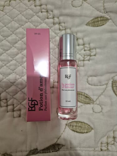 Customer photo review of Elixir Aux Phéromones.