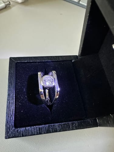 Customer photo review of Gorgeous Solitaire Natural Earth Mined Diamond Ring Anniversary Jewelry 1 Carat
