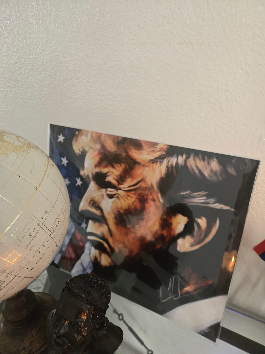 Customer photo review of Donald Trump - The Fight For America