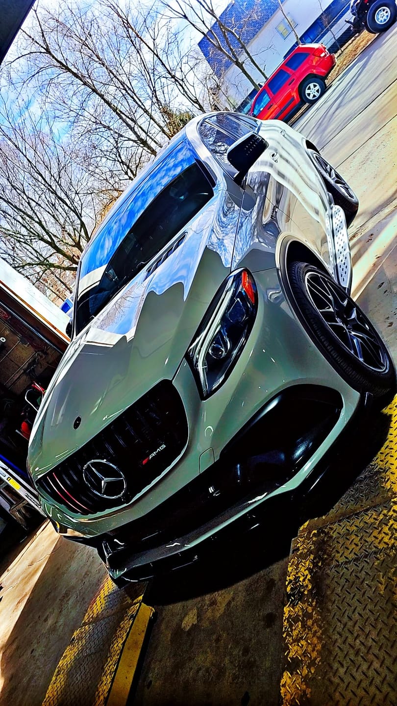 Customer photo review of High Glossy Gainsboro Gray Vinyl Wrap