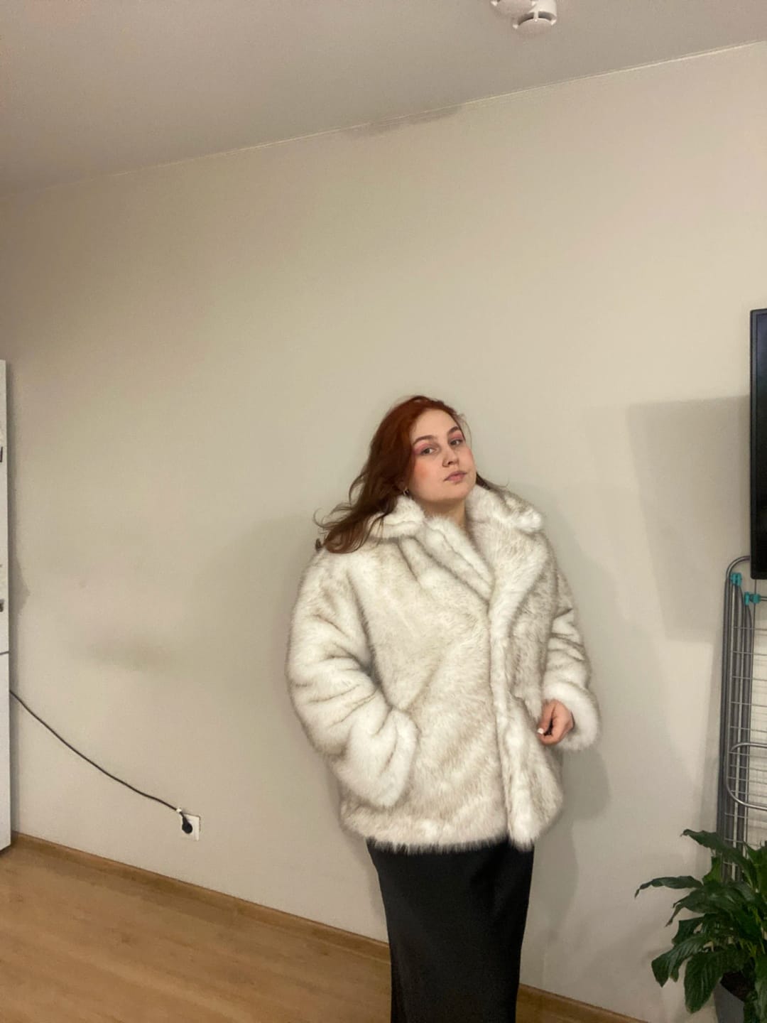 Customer photo review of Faux Fur Long Plush Coat Streetwear High Quality Fluffy Dyed Fox Fur — Black | KIMLUD