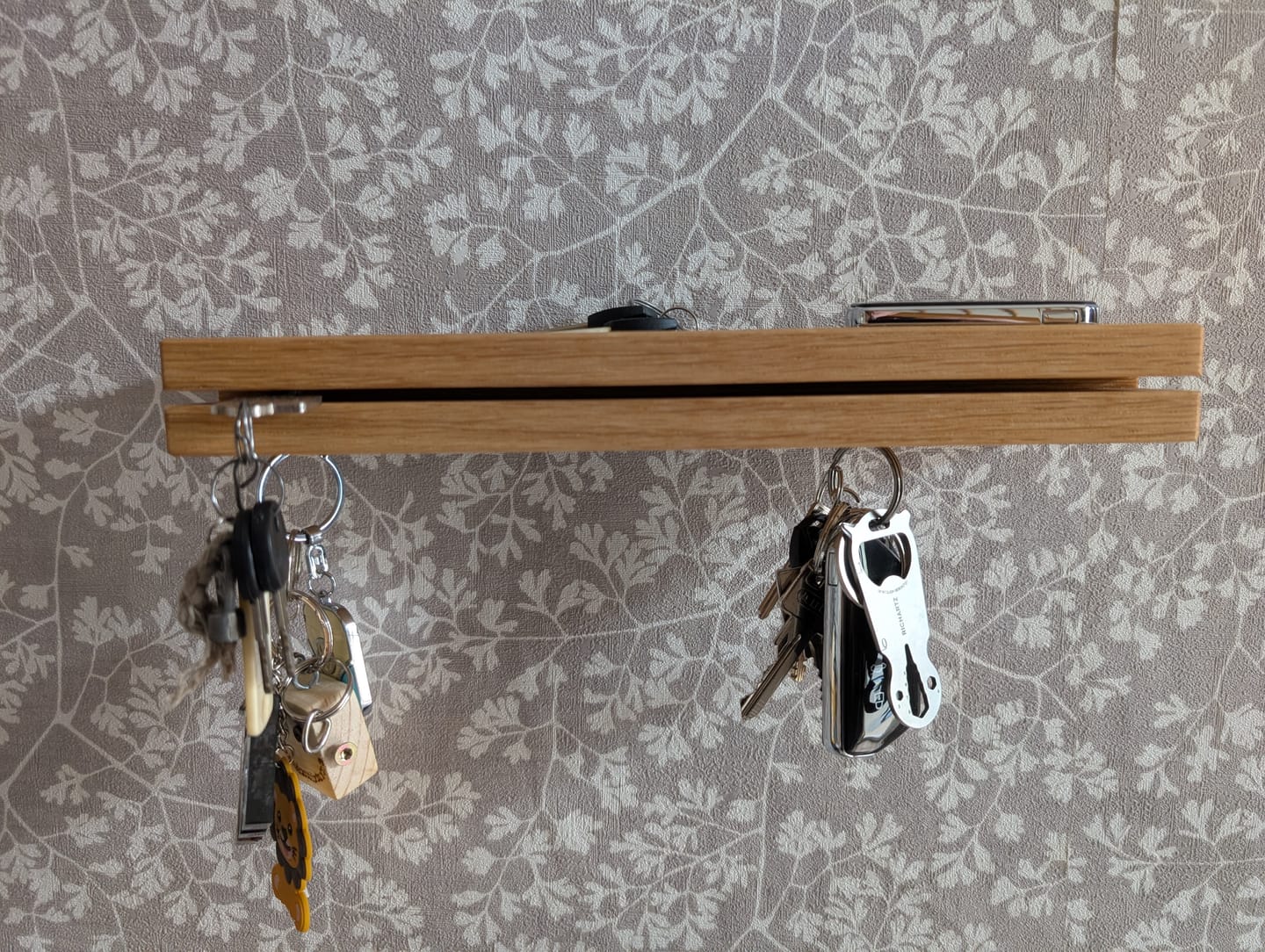 Customer photo review of Schlüsselbrett TALEA aus Holz
