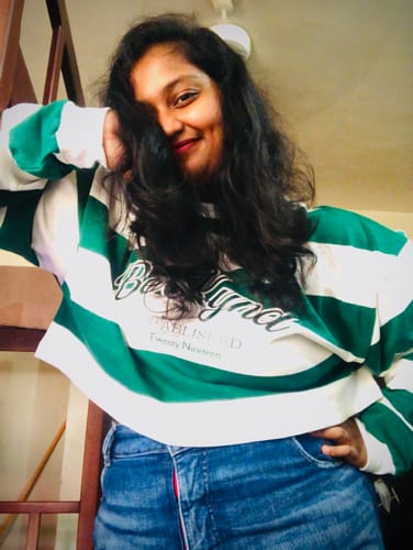 Customer photo review of Slytherin Spirit Crop Pullover