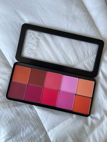 Customer photo review of Make Up For Ever Refillable Pro Makeup Palette