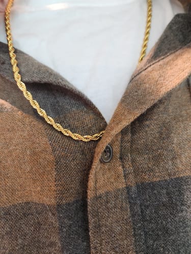 Customer photo review of 3mm/4mm/6mm Mens Rope Chain in 18K Gold/White Gold
