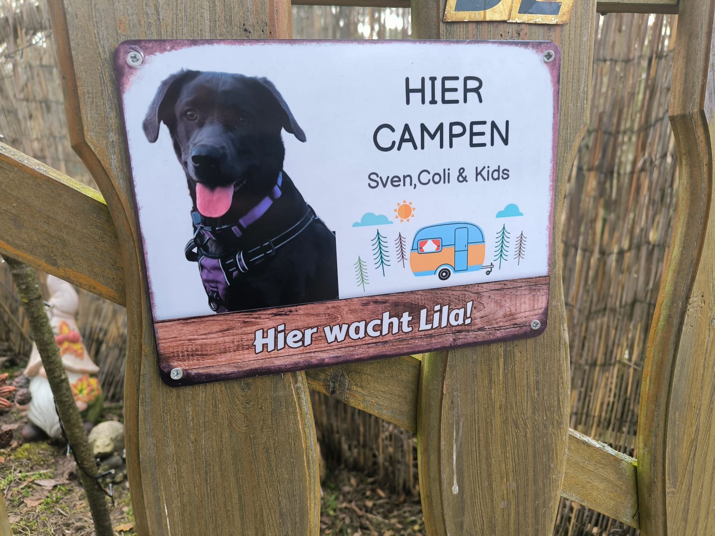 Customer photo review of Hunde-Türschild mit Foto & Wunschtext (UV- UND WETTERFEST) - Angebot beim Kauf eines 2. Schildes