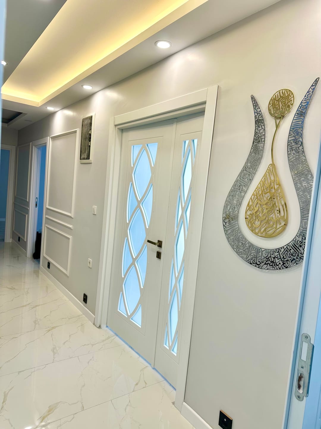 Customer photo review of Ayetel Kürsi İslami Tablo -  Lale Şekilli Parlak Metal Tablo