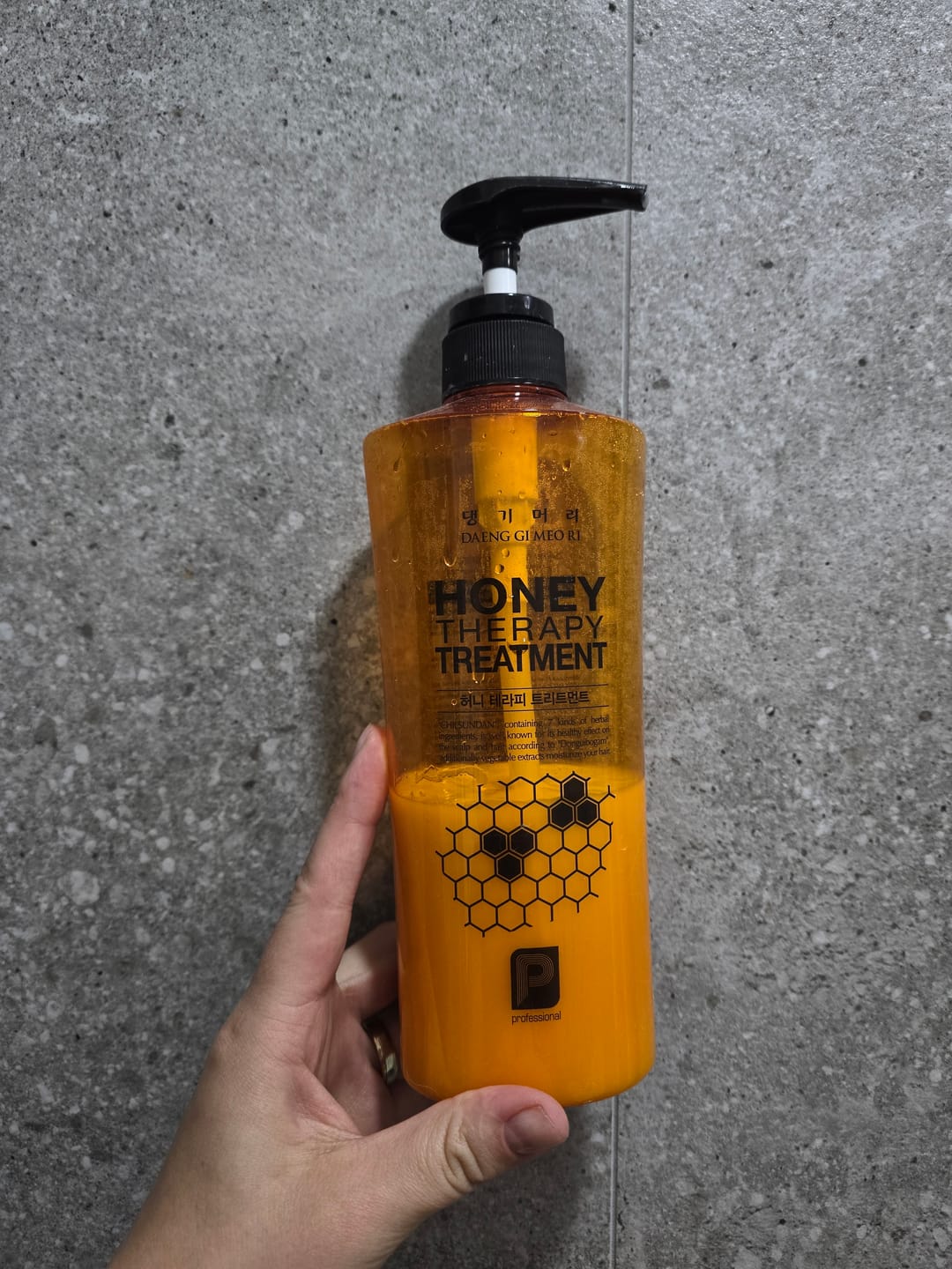 Customer photo review of Balzams bojātiem un sausiem matiem Daeng Gi Meo Ri Professional Honey Intensive Therapy Treatment