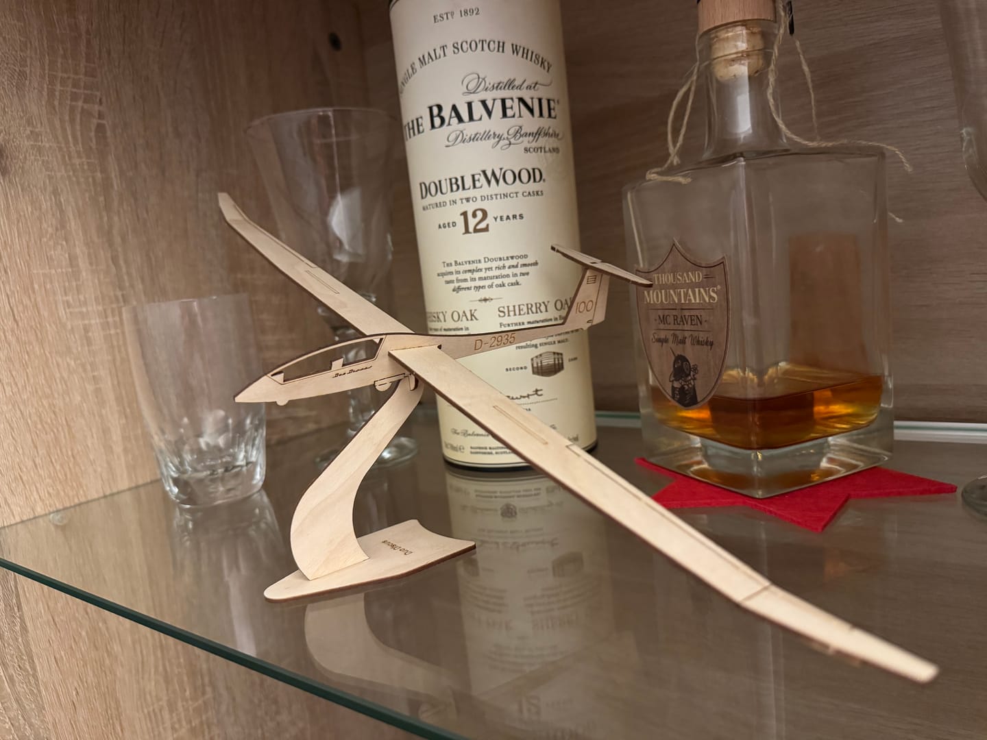 Customer photo review of Duo Discus Deko Flugzeugmodell Bausatz | Pure Planes