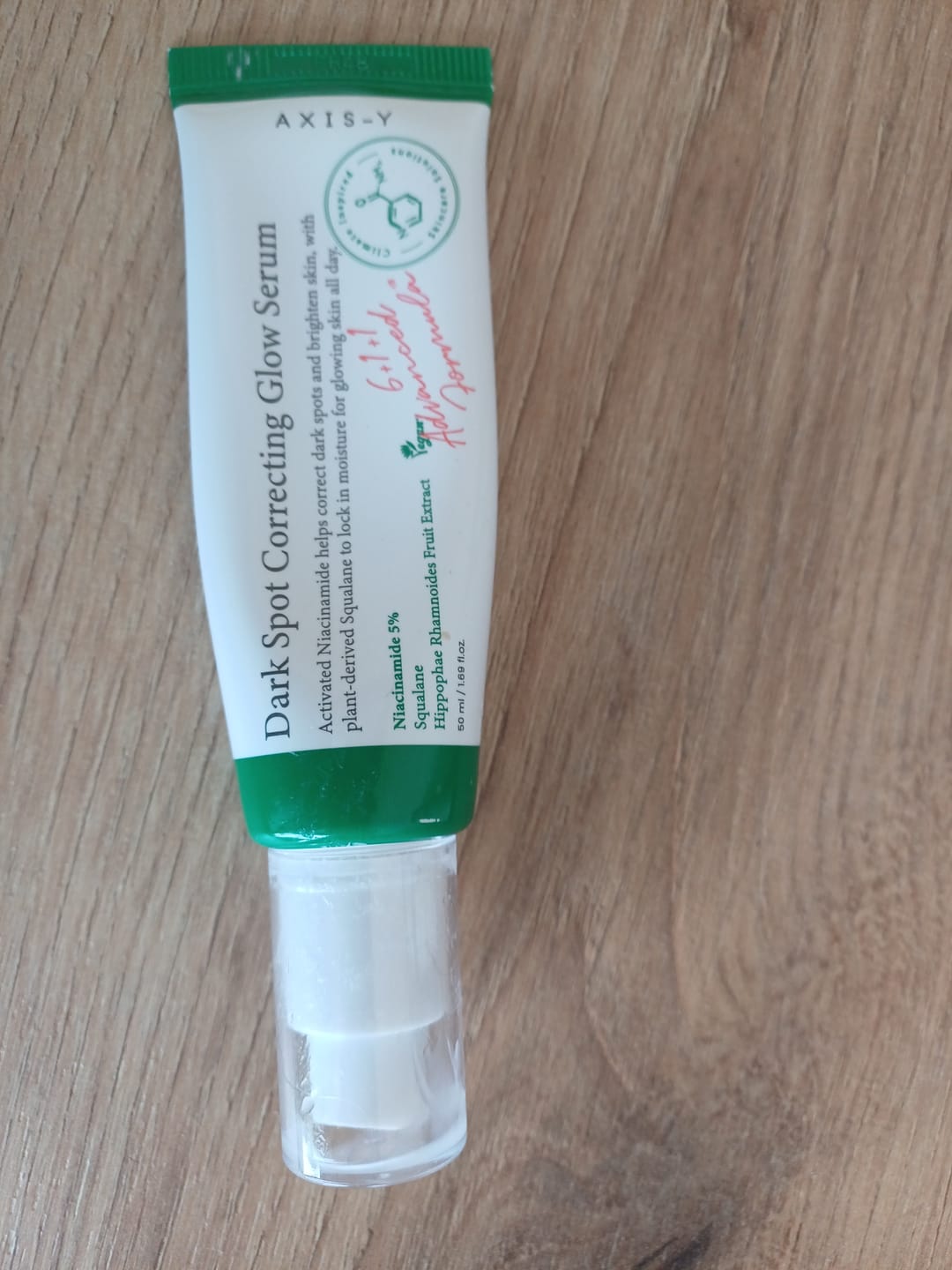 Customer photo review of Serums tumšo plankumu korekcijai AXIS-Y Dark Spot Correcting Glow Serum