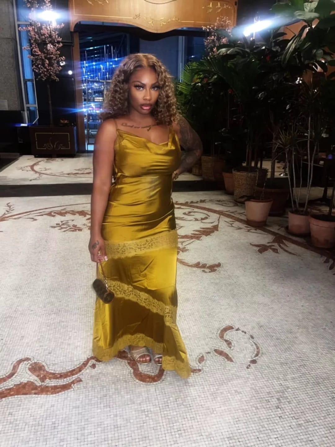 Customer photo review of Human Hair Wig Ombre Curly Loose Deep Wave Lace Front — Honey Blonde | KIMLUD