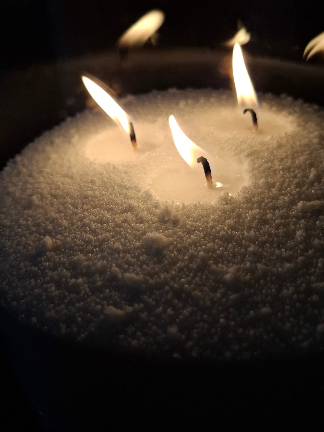 Customer photo review of Candle Sand 3kg/6.6 lb Bucket + 100 Wicks by Candlera®