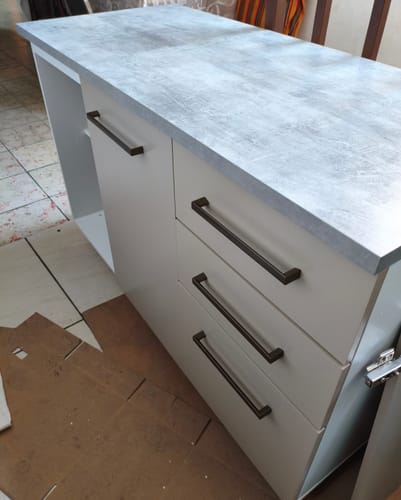 Customer photo review of Mueble de Cocina para Fregadero 120 cm 2 Puertas y 3 Cajones (Con Encimera) Blanco/Crema Agata