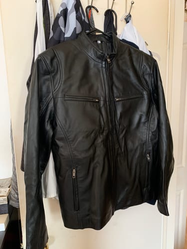 Customer photo review of Clinton Men's Black Cafe Racer Leather Jacket