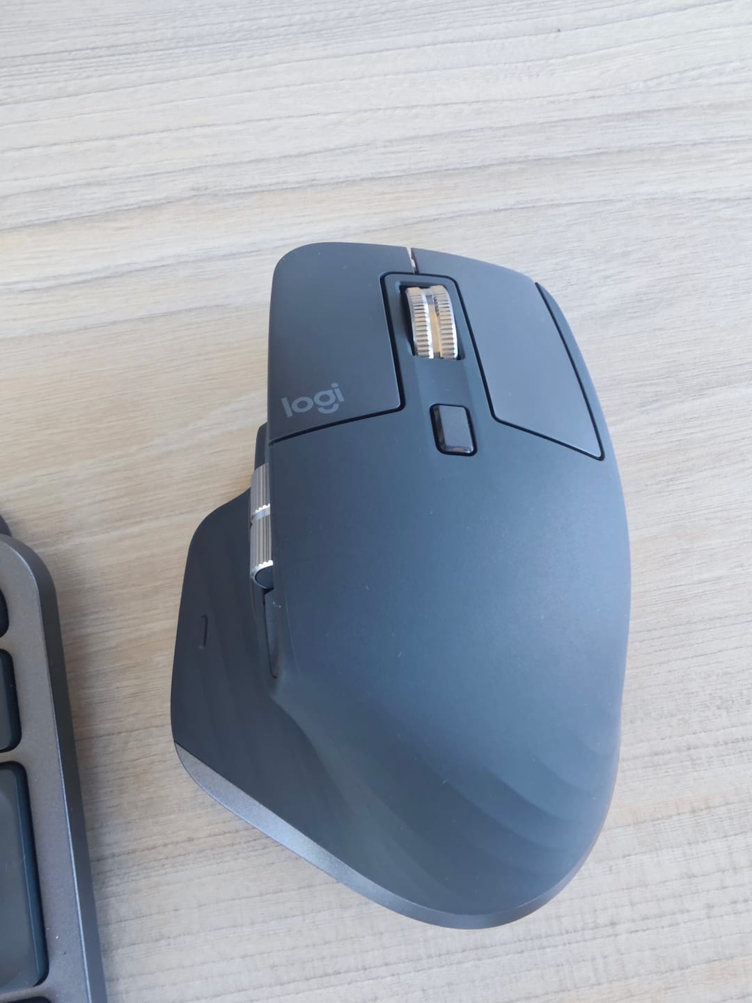 Customer photo review of Mouse Logitech MX Master 3S Grafito