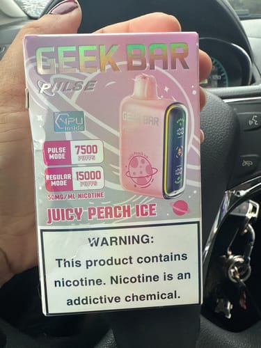 Customer photo review of Juicy Peach Ice Geek Bar Pulse 15k