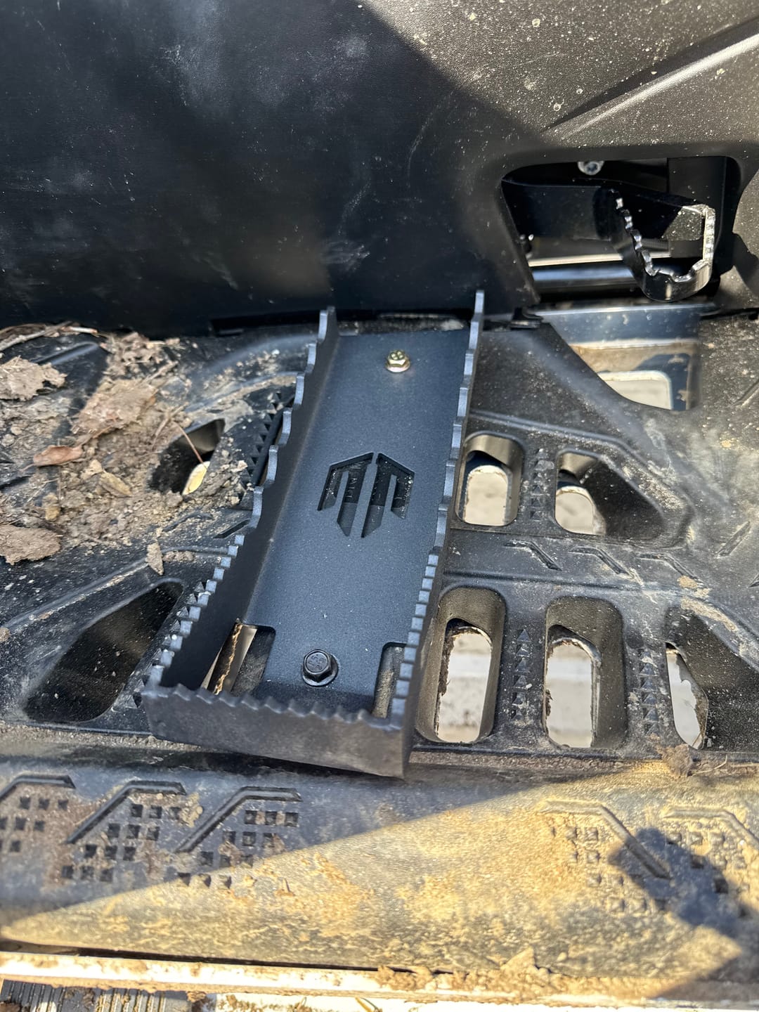 Customer photo review of Oversized Foot Pegs Can-Am Outlander G3 850/1000R (2025+)