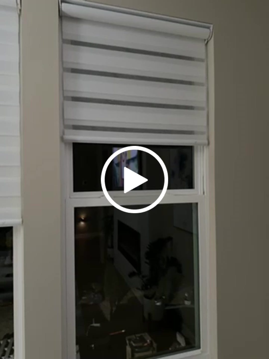 Customer video review of SmartWings Motorized Zebra Shades 60% Blackout Translucent 75mm Eloise