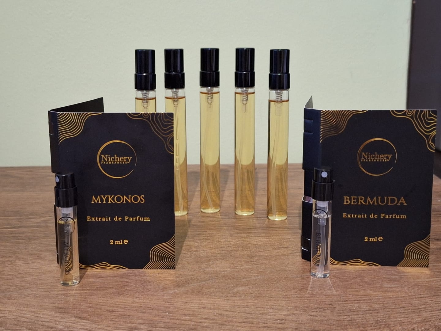 Customer photo review of Nichery Carpe Diem Extrait de Parfum - Férfi 5x10ml