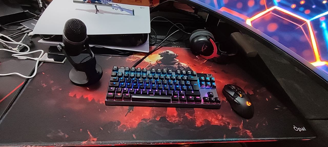 Customer photo review of Soldier in Battlefield DESK PAD