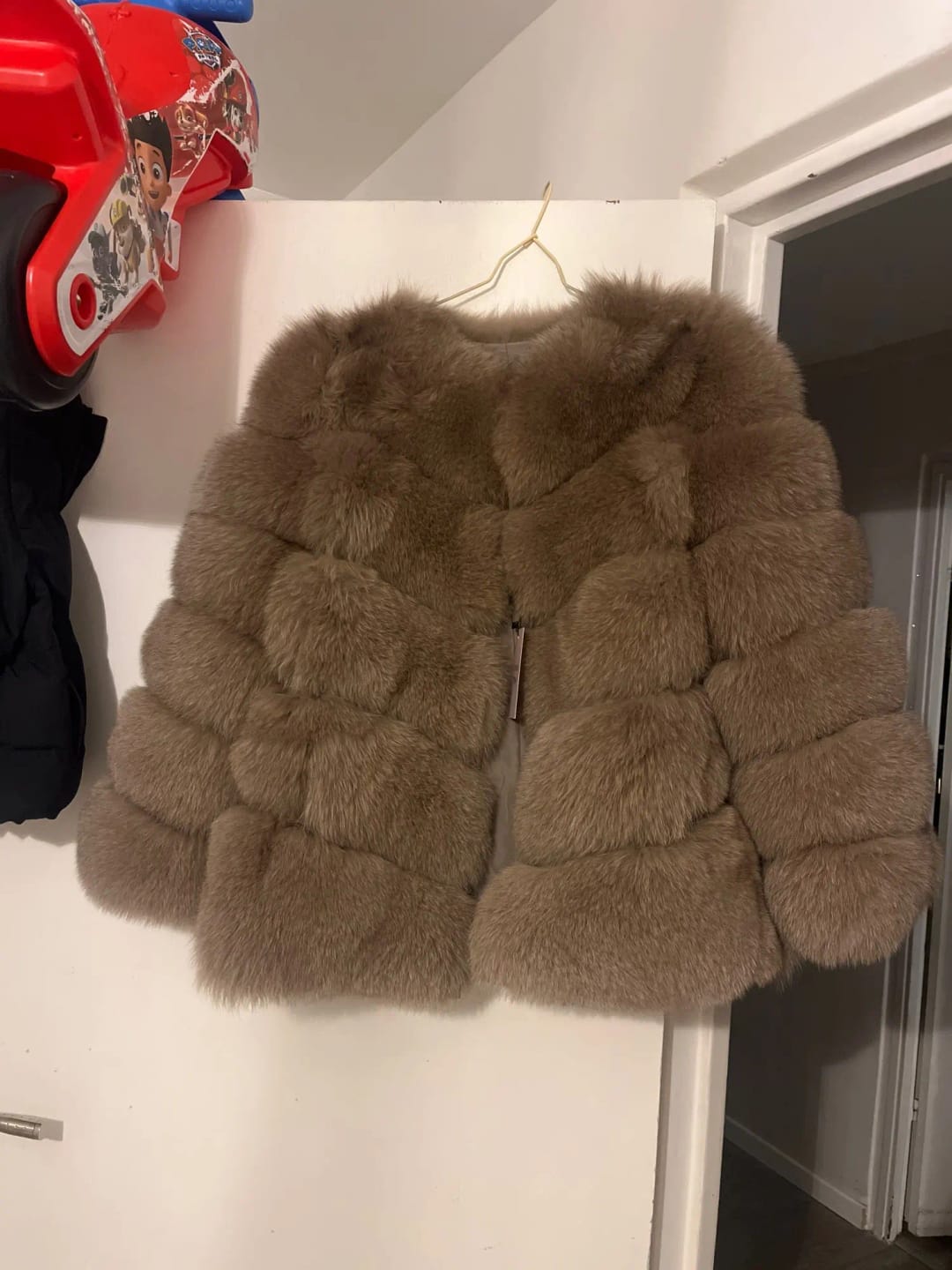 Customer photo review of Real Fox Fur Coat Full Pelt Winter Outerwear — Natural | KIMLUD