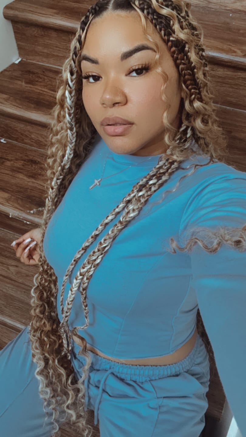 Customer photo review of Double Drawn Burmese Color #27 Honey Blonde Deep Wave Human Hair Bulk