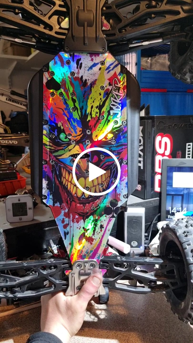 Customer video review of KRATON 6S BLX "JOKER CARD" chassis protector skin
