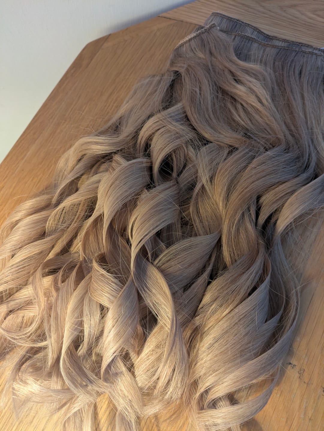 Customer photo review of Stranded 16" Lace Clip-in Human Hair Extension (140g) #10/12 Pansy