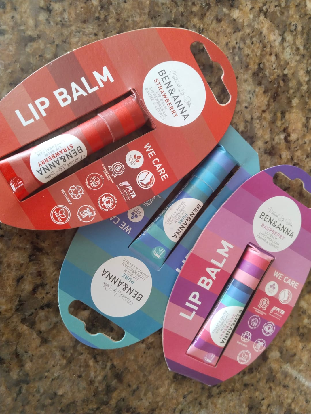 Customer photo review of Natural Lipbalm 3er Set