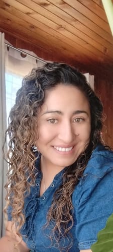 Reseña con foto de un cliente sobre Activador de Rizos Termoactivo 300 g