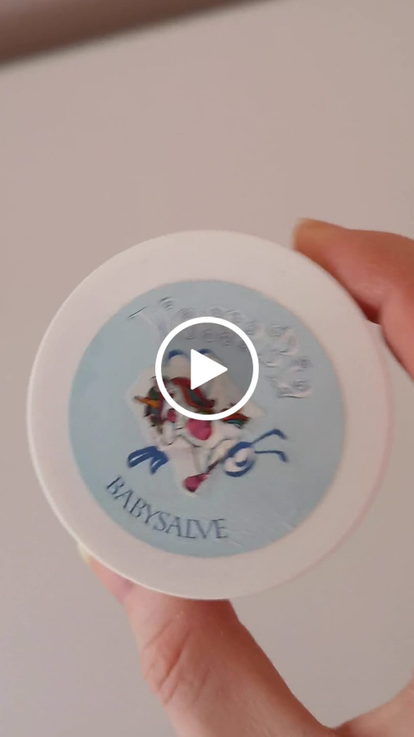 Vídeo reseña de un cliente sobre la pomada para bebés