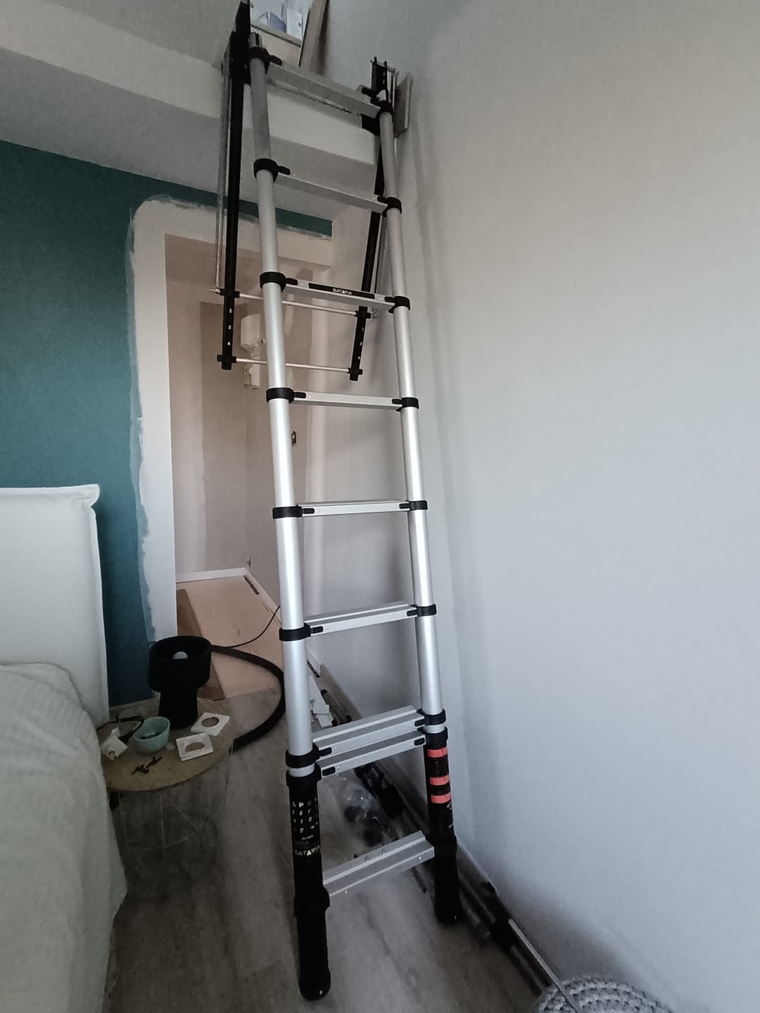 Customer photo review of Telescopic Loft Ladder GIRAFFE | 2.3 - 2.65M