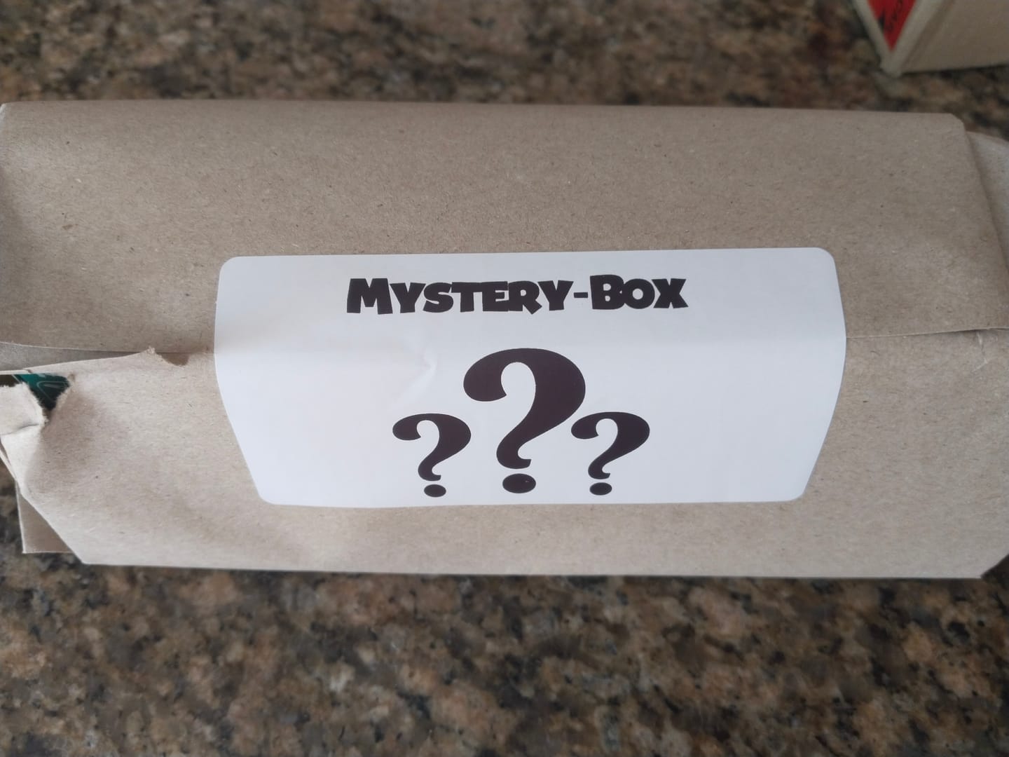 Customer photo review of B-Ware Mystery-Box