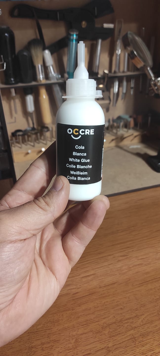 Customer photo review of Cola blanca 100 ml