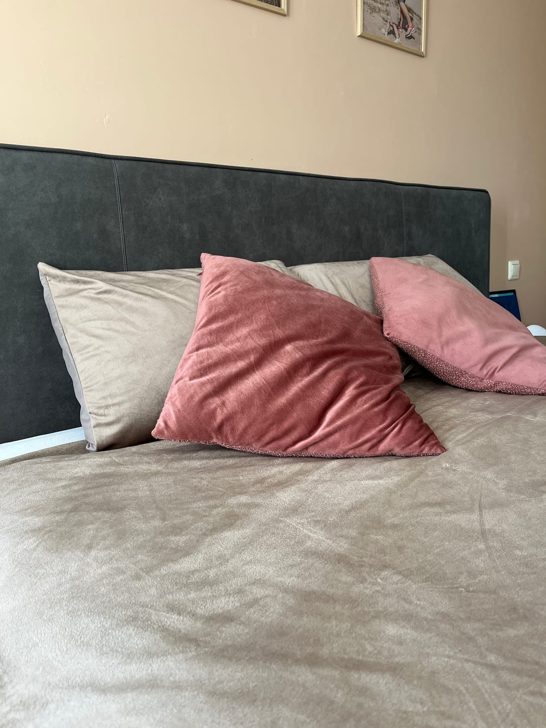 Customer photo review of Dekbedovertrek set  Velvet Bruin / Zand