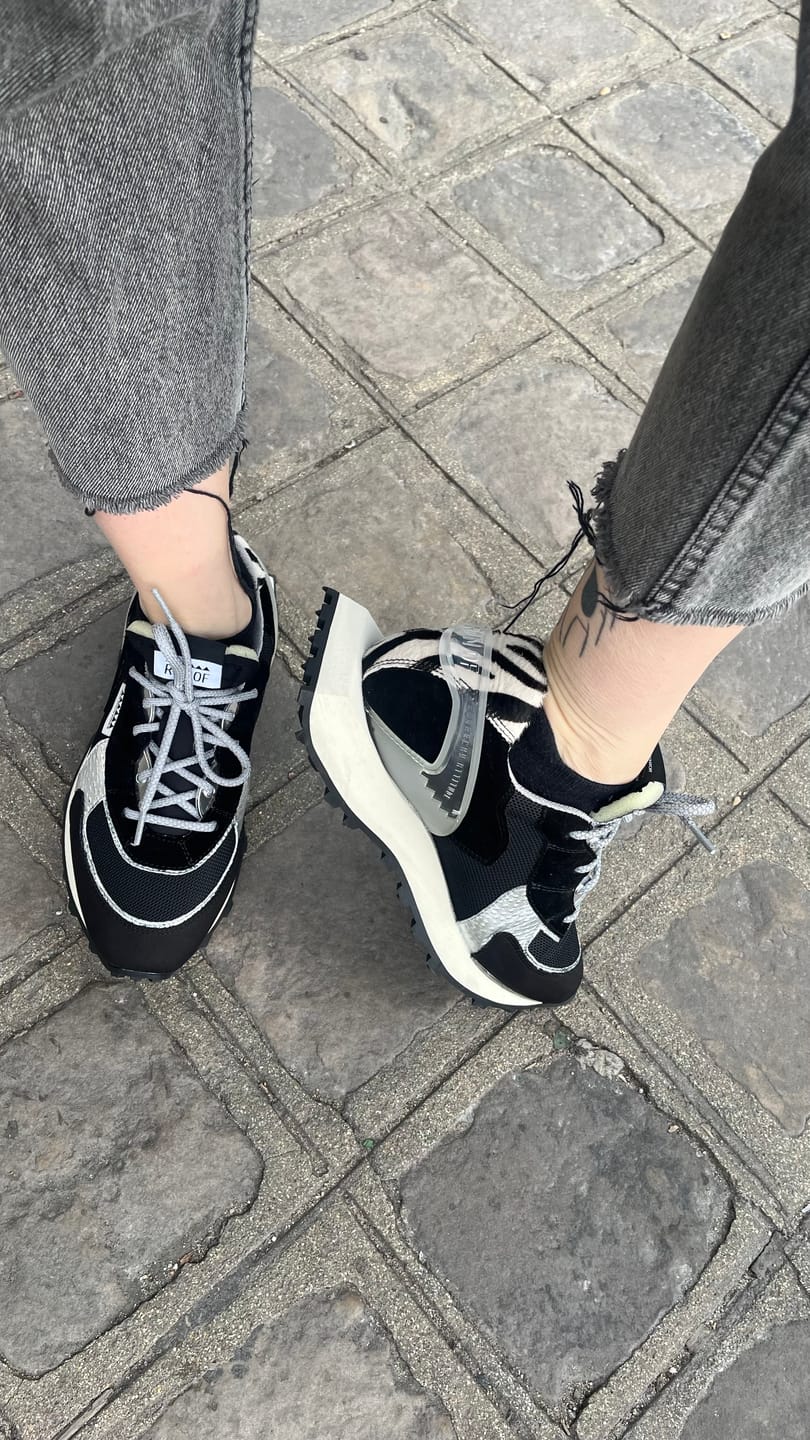 Customer photo review of Baskets dark zébra - Run of
