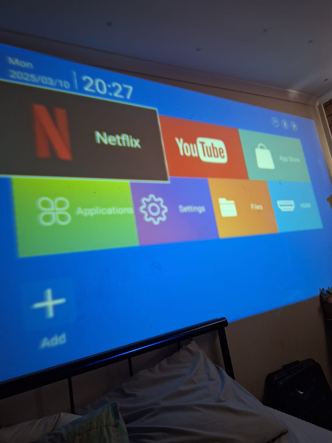 Customer photo review of MovieHub™ Ultra HD Gaming Bundle