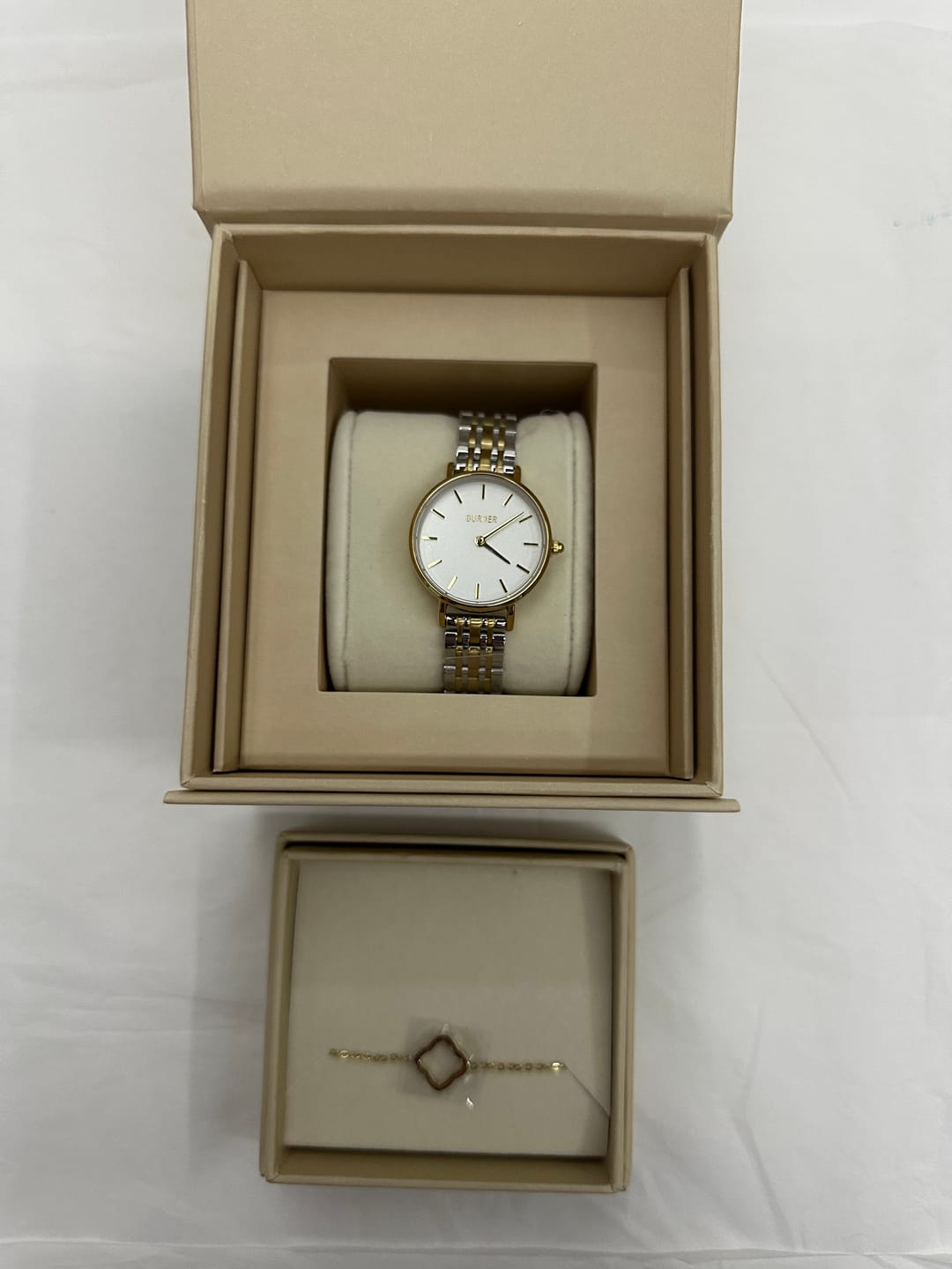 Customer photo review of Flora Gold White Bracelet