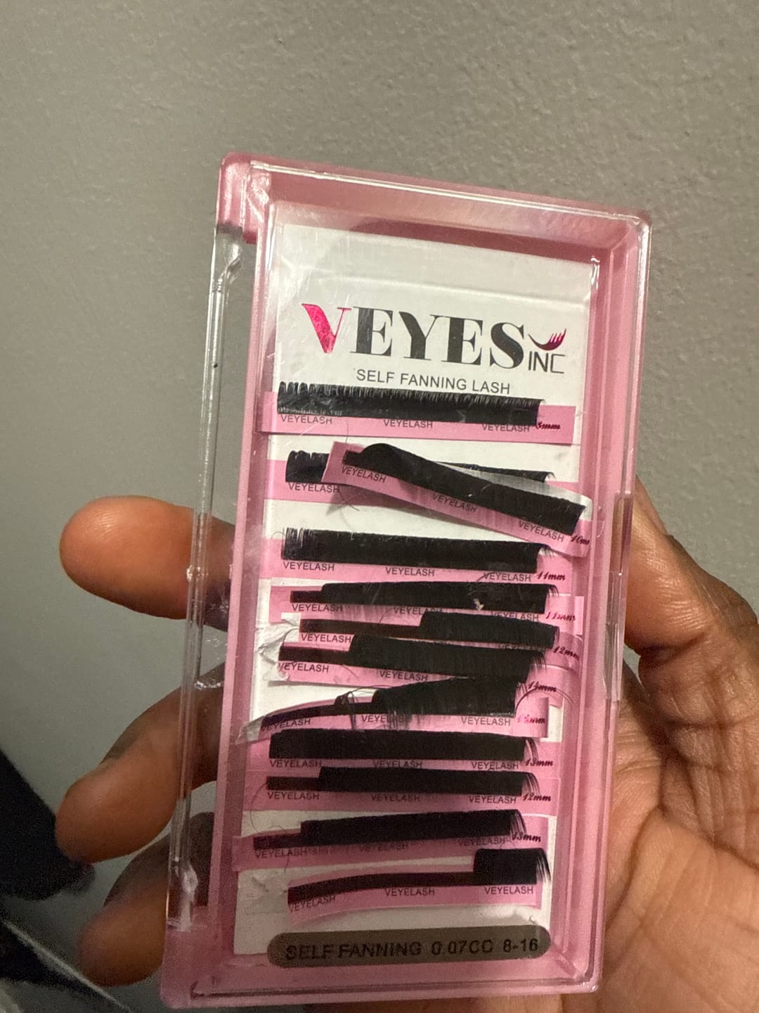 Customer photo review of Self Fanning Lash