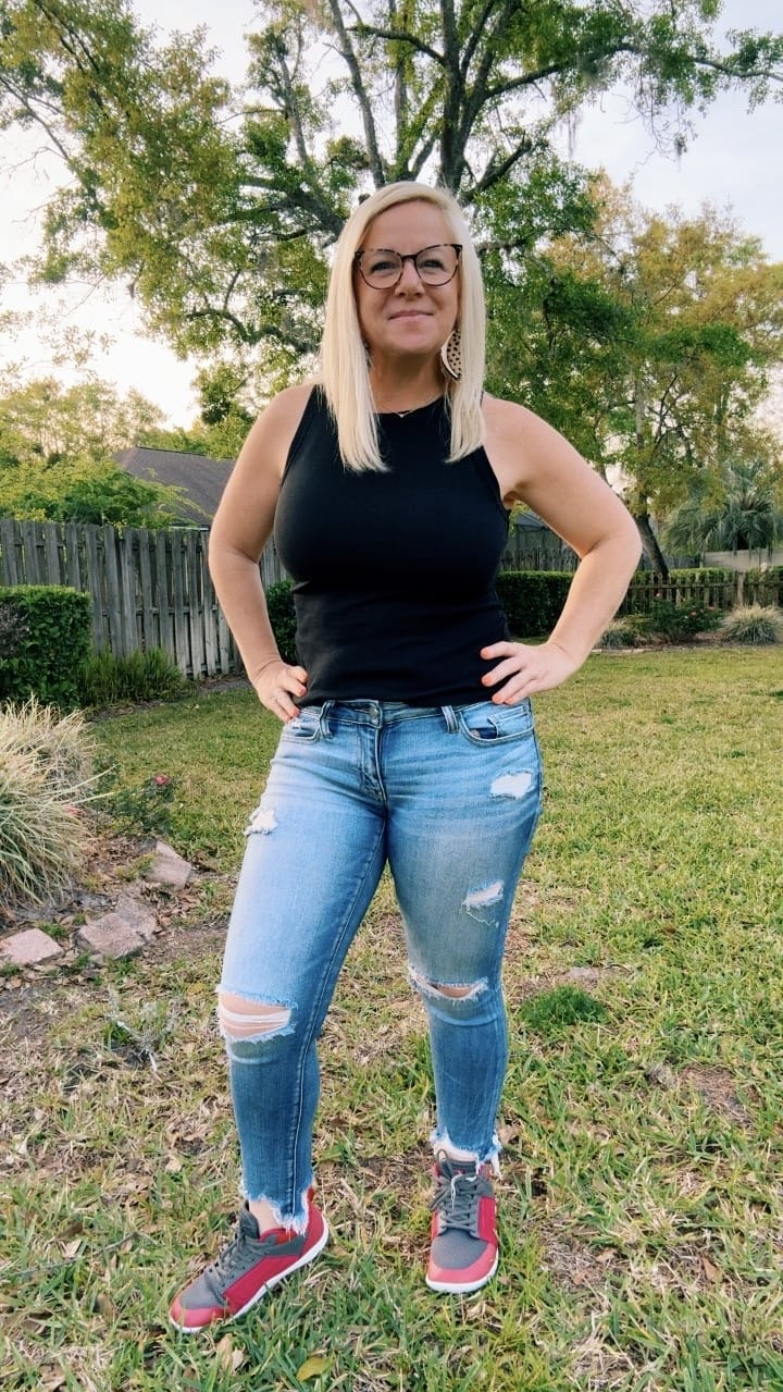 Customer photo review of Lorana Sneakers – Ergonomic Barefoot Shoes for Everyday Wear