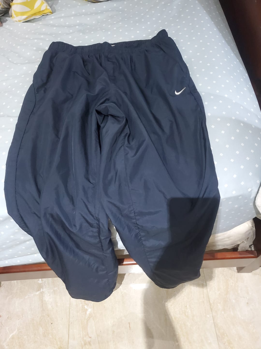 Customer photo review of RARE 2000s Nike Trackpants Navy - (L)