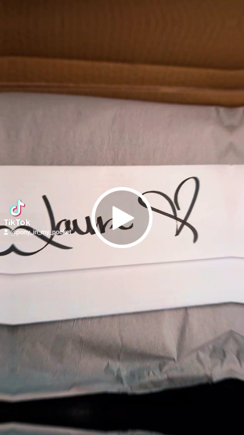 Customer video review of White rainbow U-shape