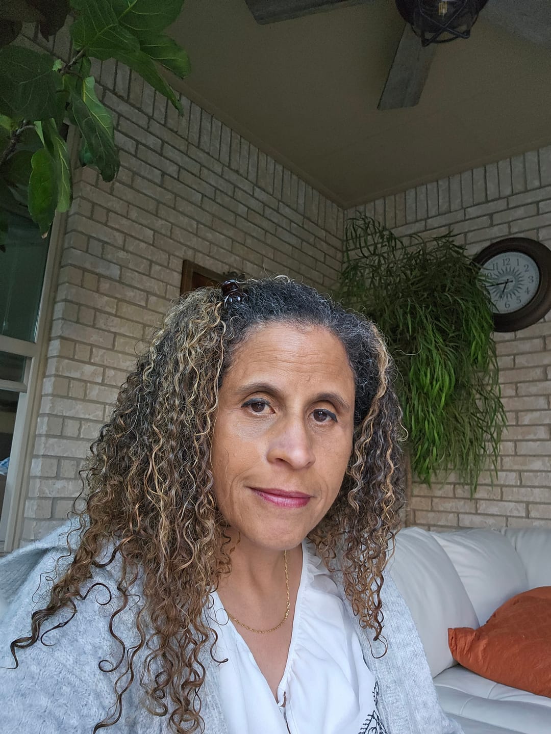 Customer photo review of Curly Hair Wash and Go System with Organic Jojoba Oil for Moisturizing Hair with Lavender Fragrance (Step 1 - 4)