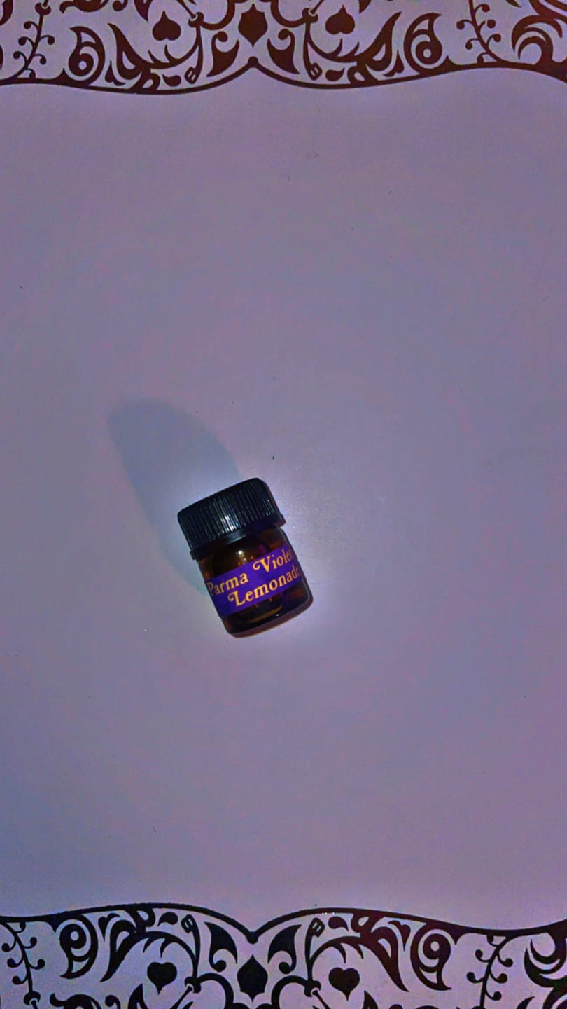 Customer photo review of Parma Violet Lemonade