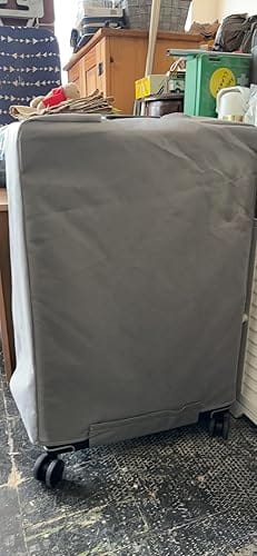 Customer photo review of JLY UrbanNomad - Large Suitcase (77cm)
