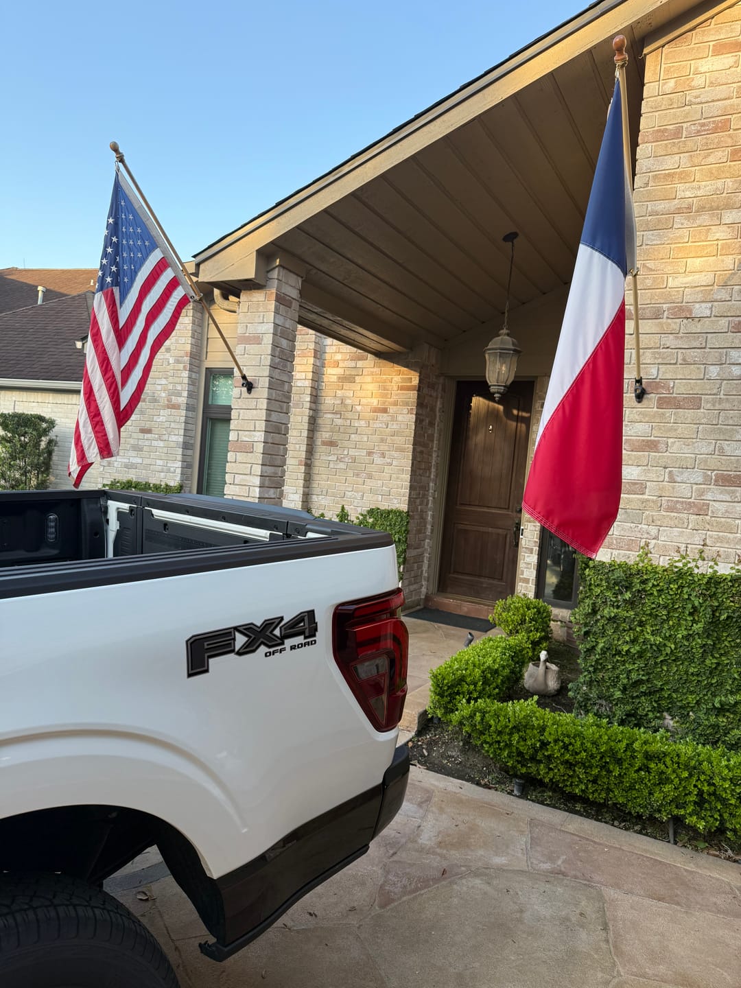 Customer photo review of 3' x 5' Texas Flag Set